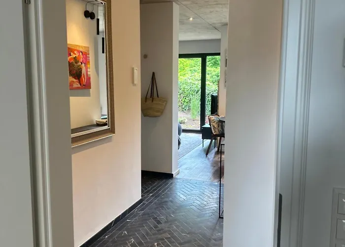 Eifelquartier L2 アパート